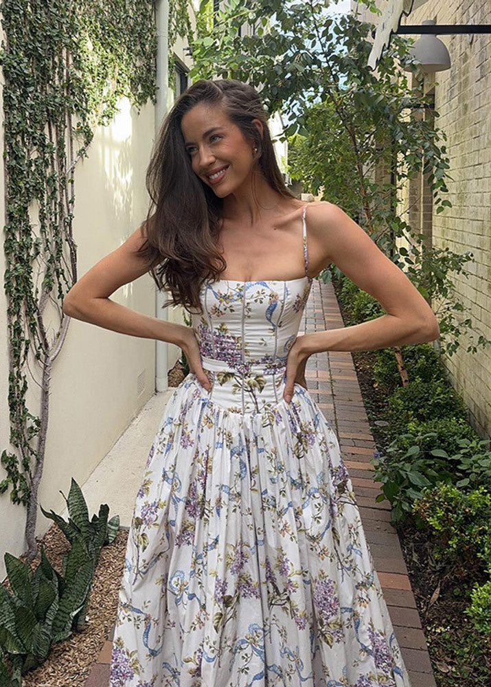 A Vintage Style Dress with Delicate Timeless Details