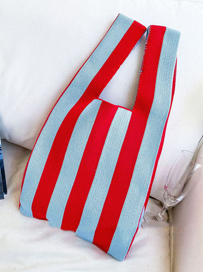 Well Tailored Bag with a Graceful Silhouette