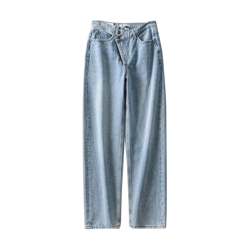 Sophisticated Garment with a Clean Classic Look