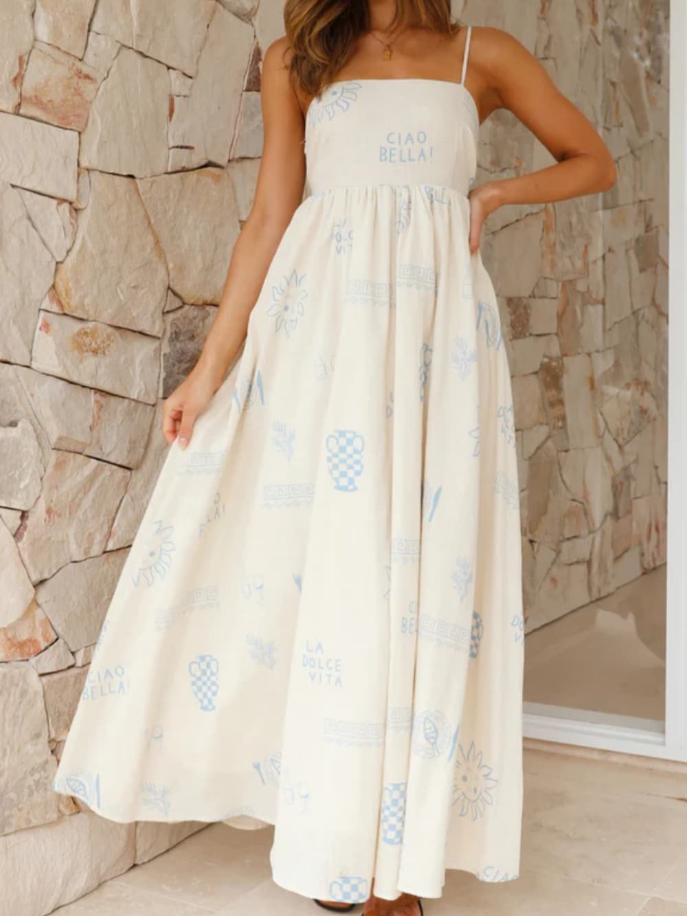 Classic Vintage Dress with a Flattering Fit