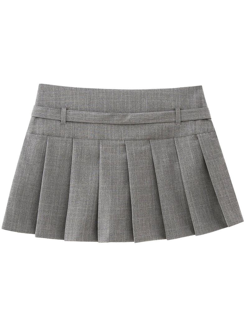 Sophisticated Garment with a Clean Classic Look