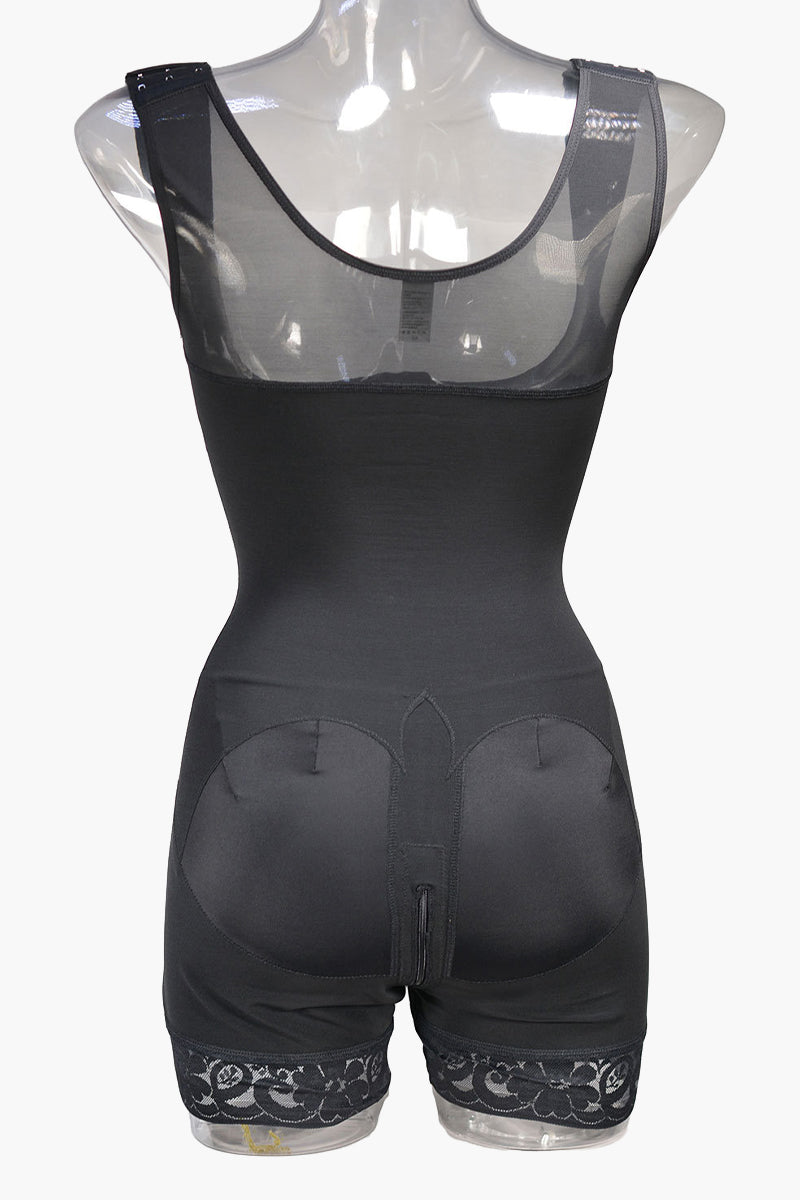Sophisticated Garment with a Clean Classic Look