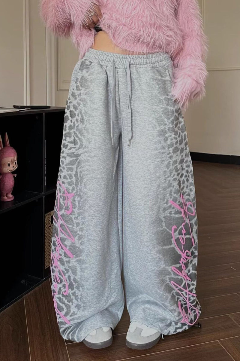 Sophisticated Pants with a Clean Classic Look