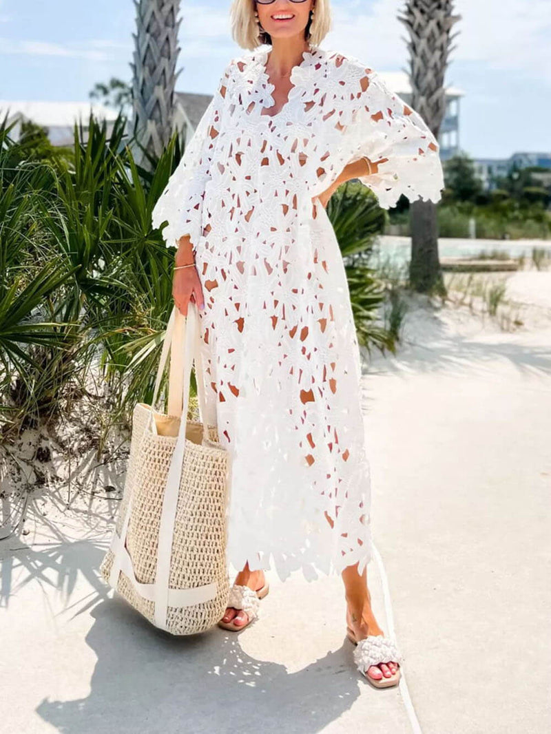 Effortlessly Elegant Dress with a Timeless Design
