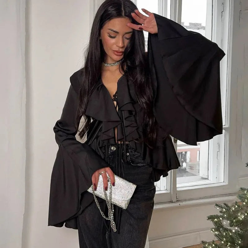 Sophisticated Blouse with a Clean Classic Look