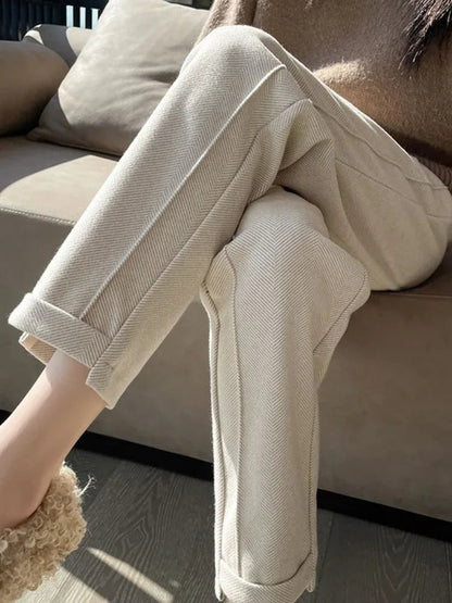 Sophisticated Trousers with a Clean Classic Look