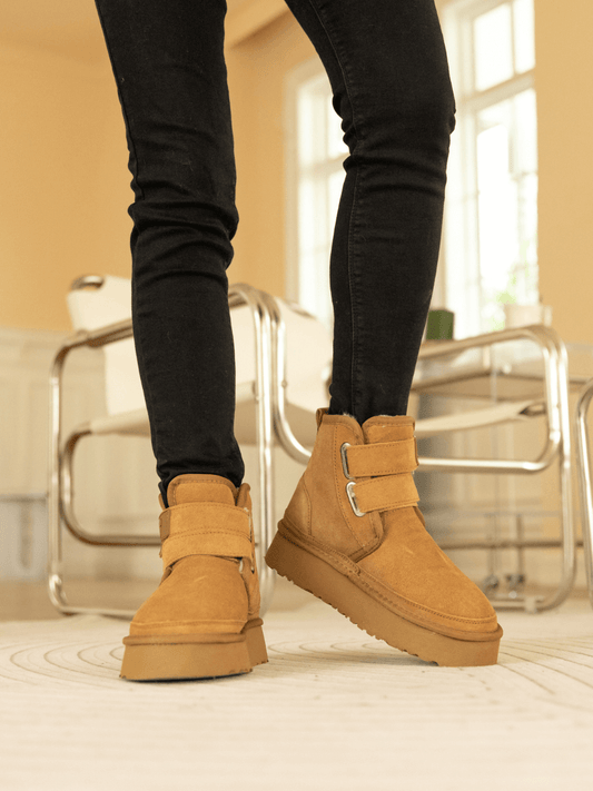 Beautifully Finished Boots in a Timeless Design