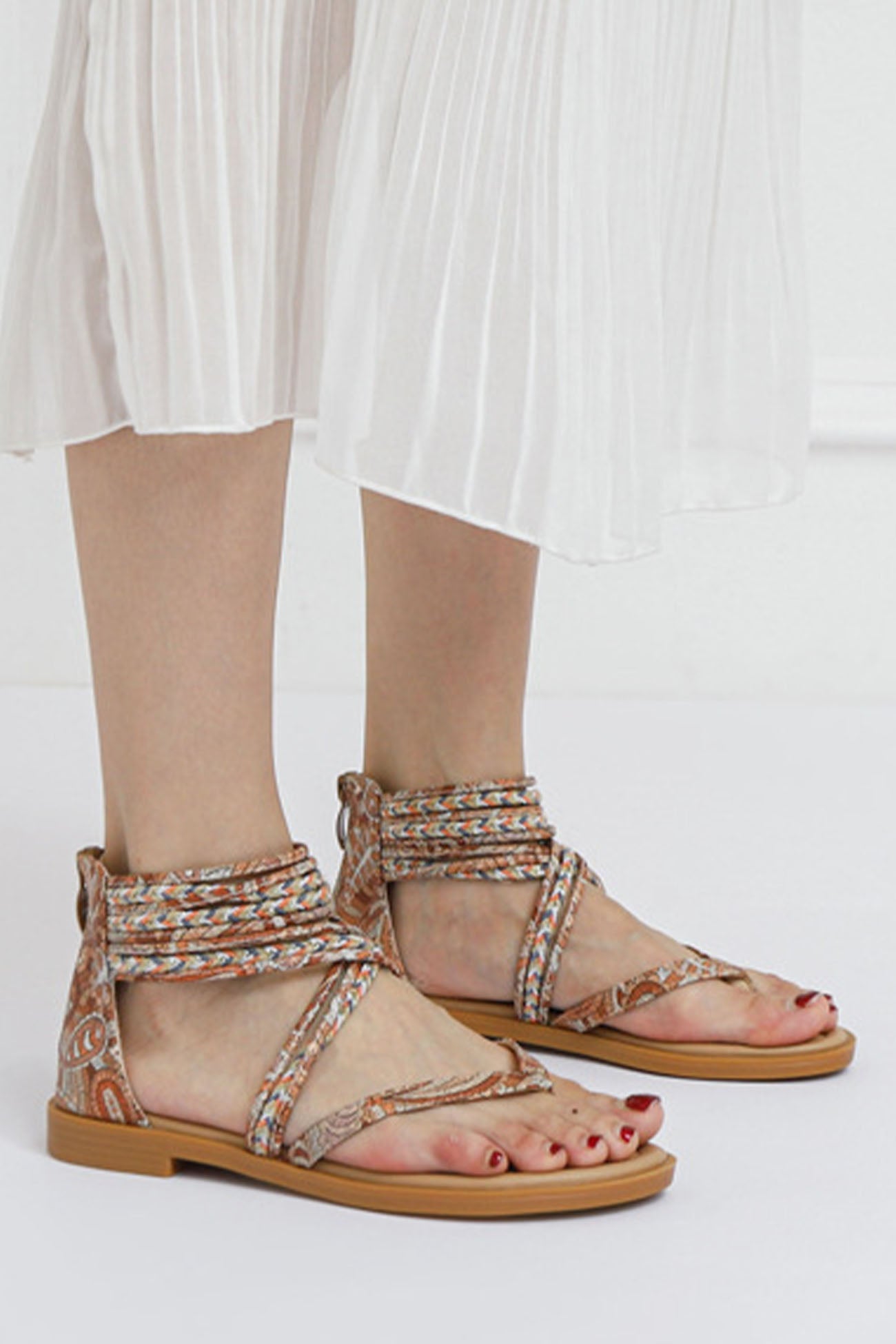 Elegantly Styled Sandals for Everyday Wear