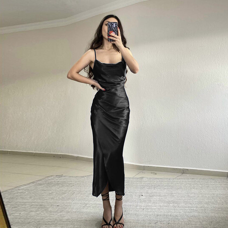 Beautifully Finished Dress in a Timeless Design