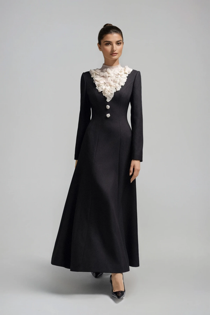 Classic Vintage Dress with a Flattering Fit