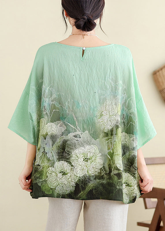 Classic Vintage Shirt with a Flattering Fit