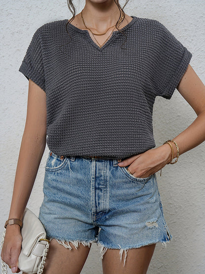 Well Tailored T-Shirt with a Graceful Silhouette