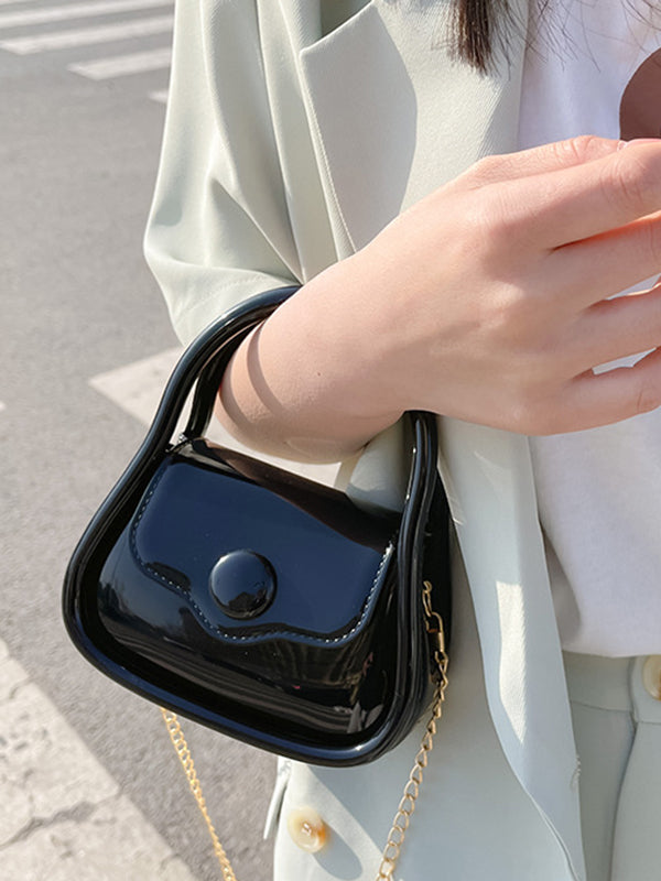 Effortlessly Elegant Bag with a Timeless Design