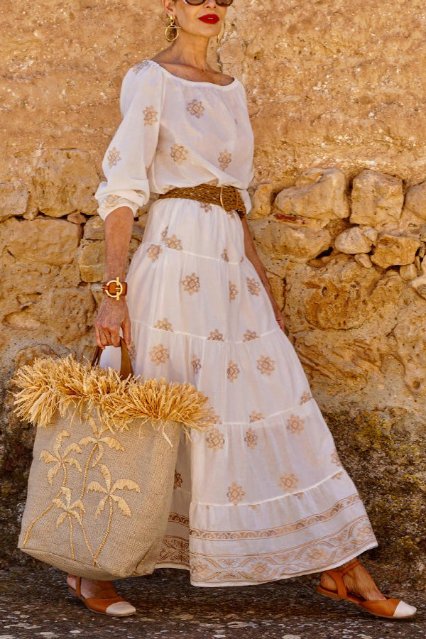 Classic Vintage Dress with a Flattering Fit
