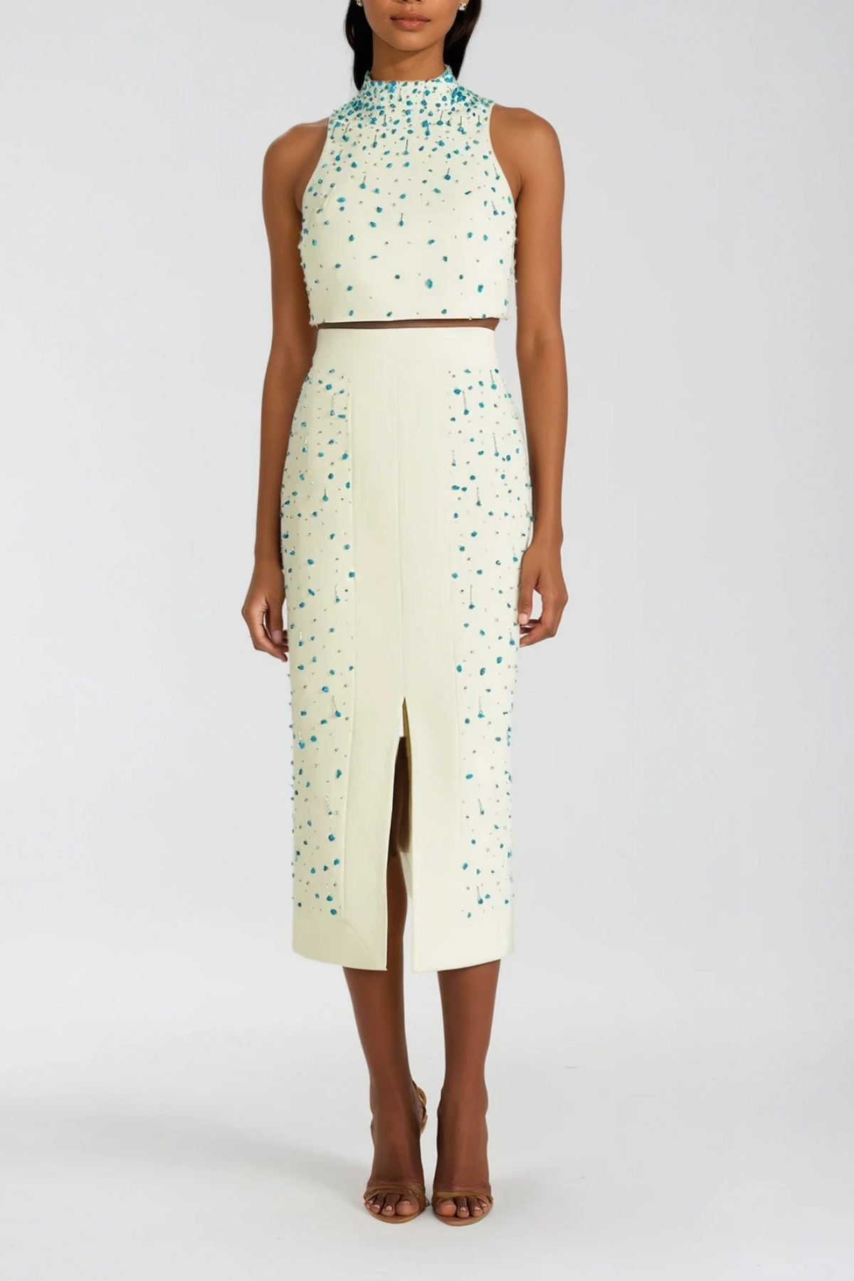 Effortlessly Elegant Garment with a Timeless Design