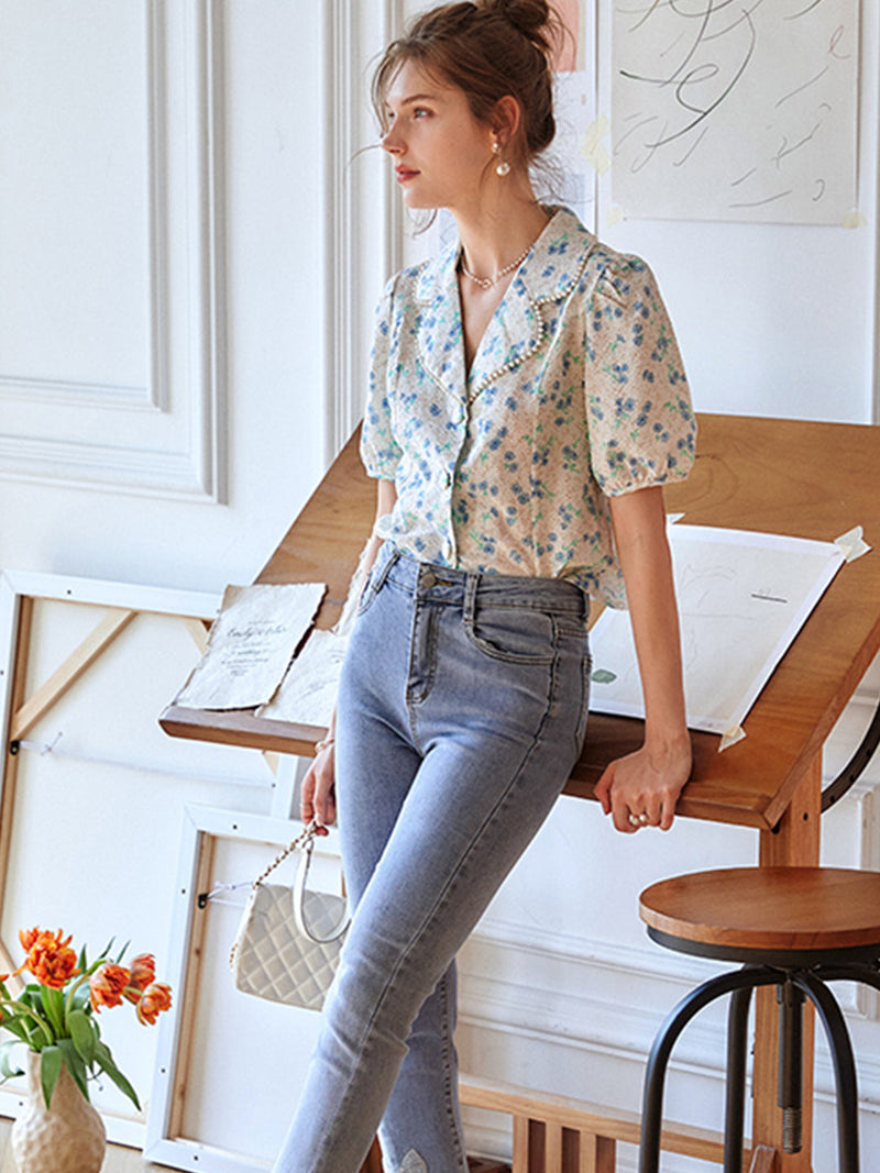 Effortlessly Elegant Top with a Timeless Design