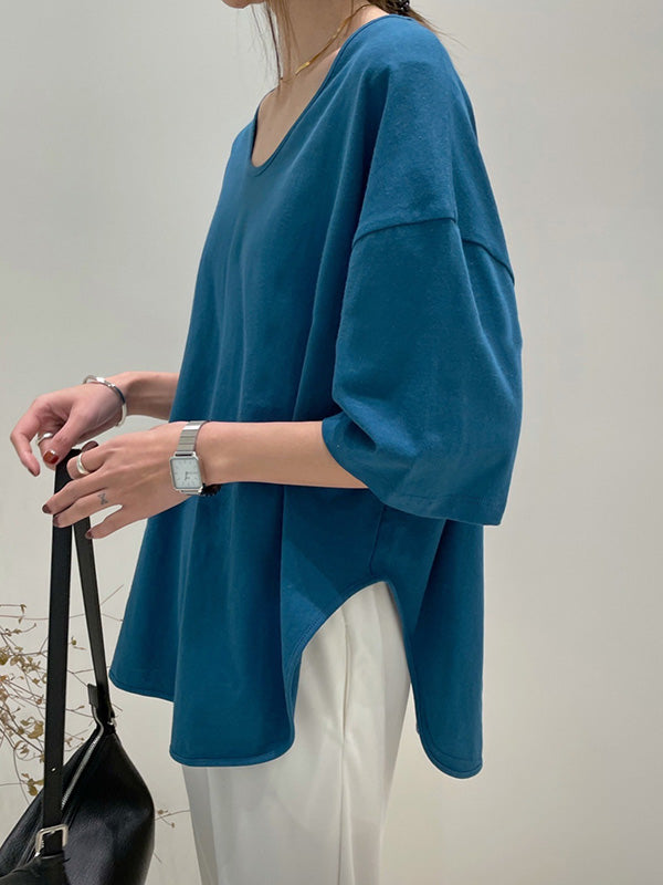 Well Tailored T-Shirt with a Graceful Silhouette