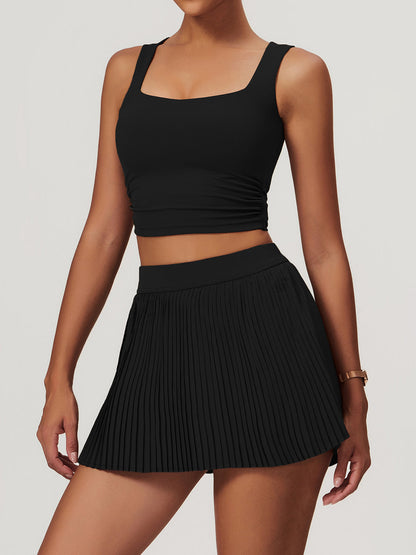 Well Tailored Top with a Graceful Silhouette