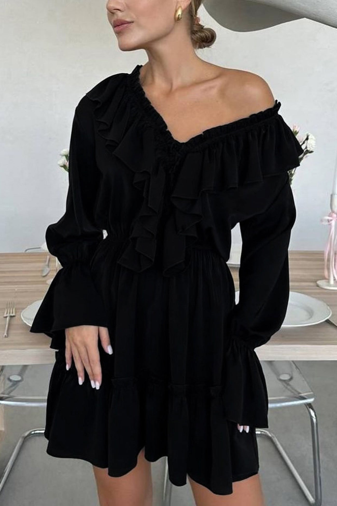 Classic Vintage Dress with a Flattering Fit