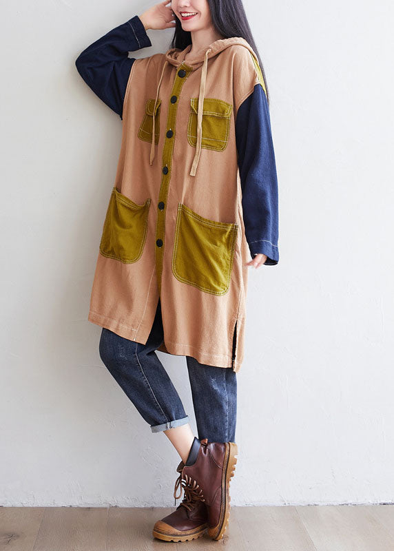 Well Tailored Coat with a Graceful Silhouette