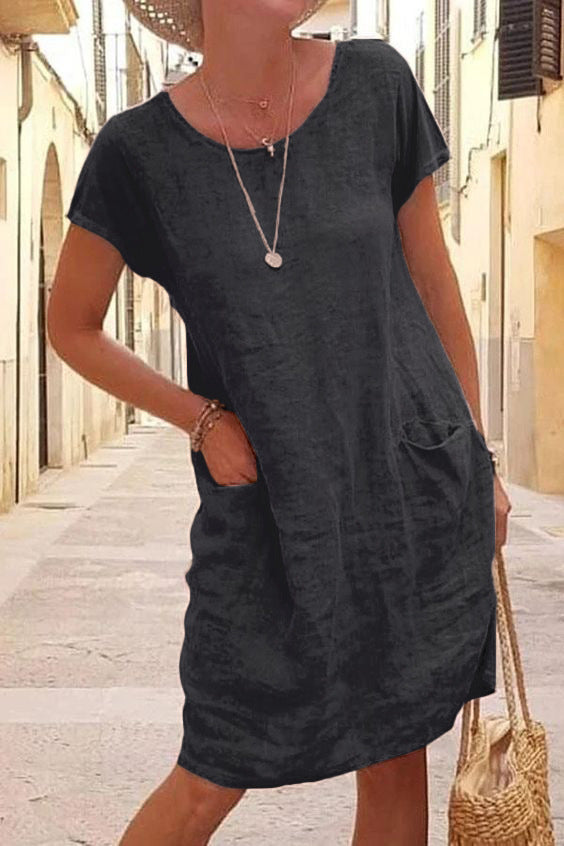 Well Tailored Dress with a Graceful Silhouette