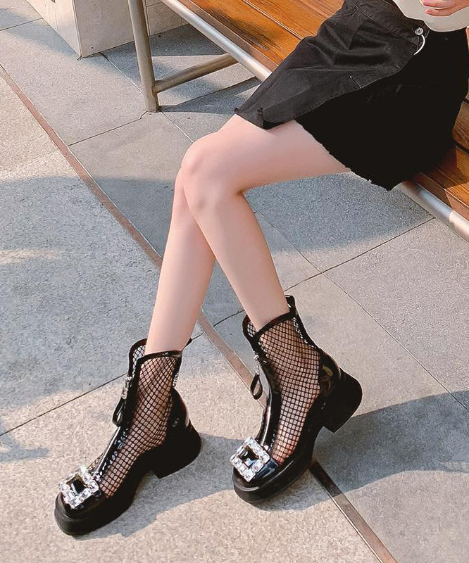 Polished Boots with an Effortless Classic Look