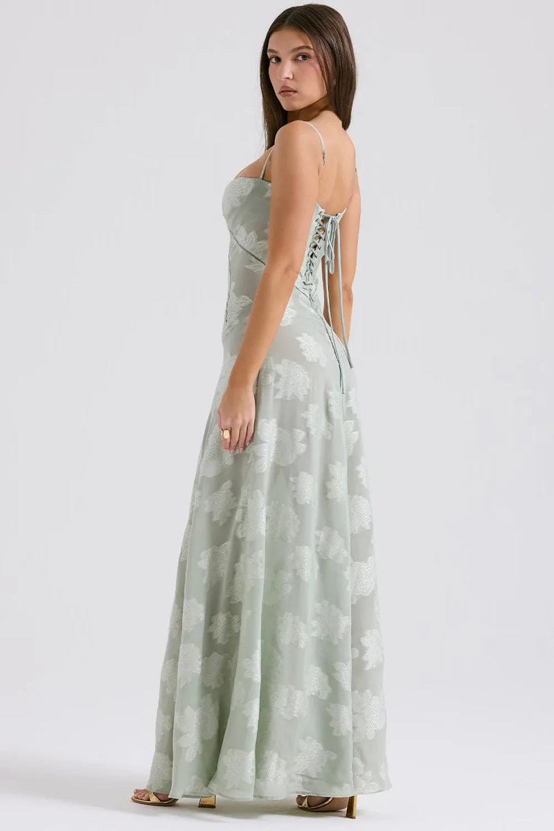 Classic Vintage & Enduringly Stylish Garment