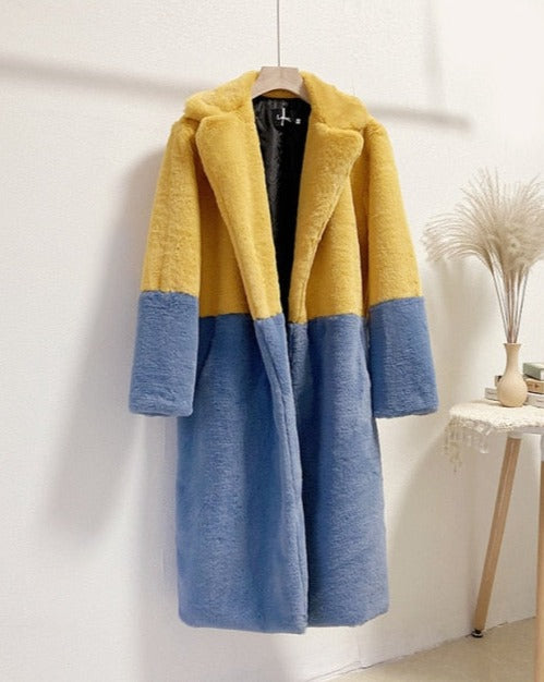 Gracefully Styled Coat for Any Occasion