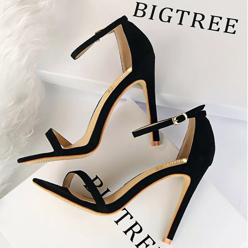 Sophisticated Heels with a Clean Classic Look