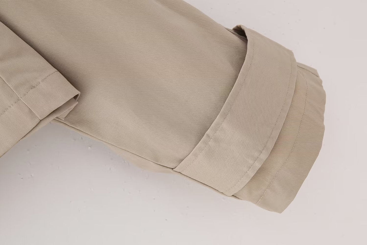 Effortlessly Elegant Jacket with a Timeless Design