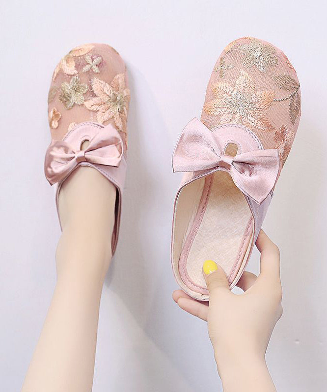 Effortlessly Elegant Sandals with a Timeless Design