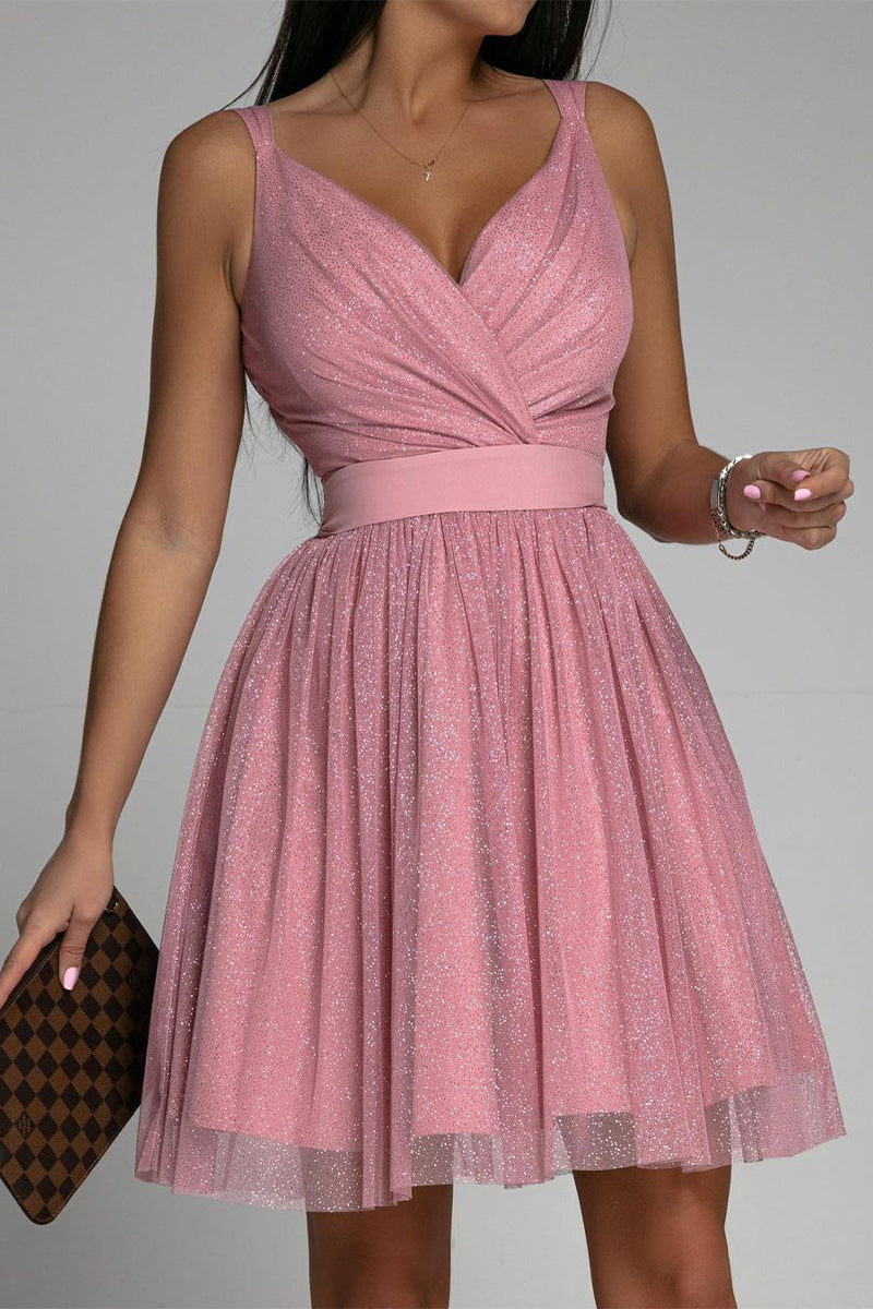 Sophisticated Garment with a Clean Classic Look