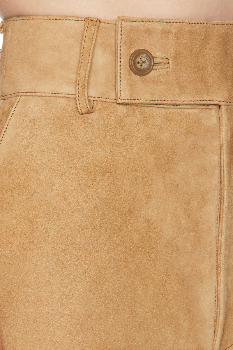 Beautifully Finished Garment in a Timeless Design