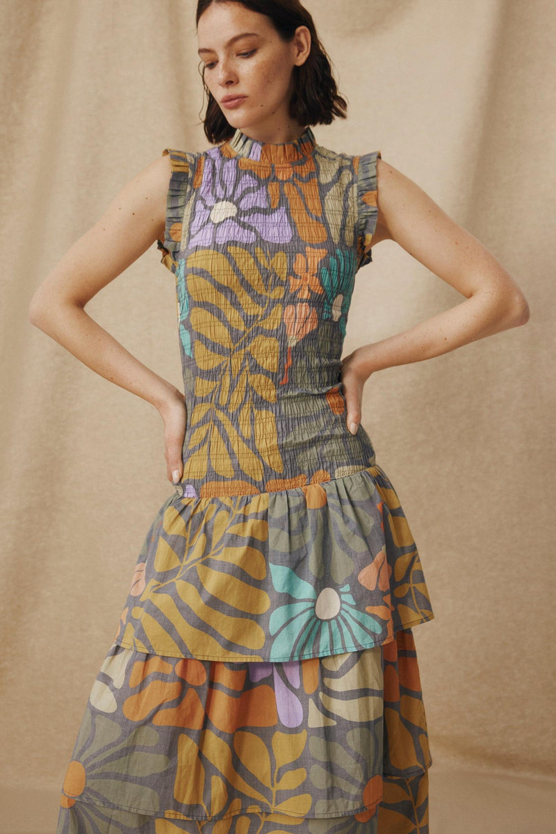 Classic Vintage Dress with a Flattering Fit