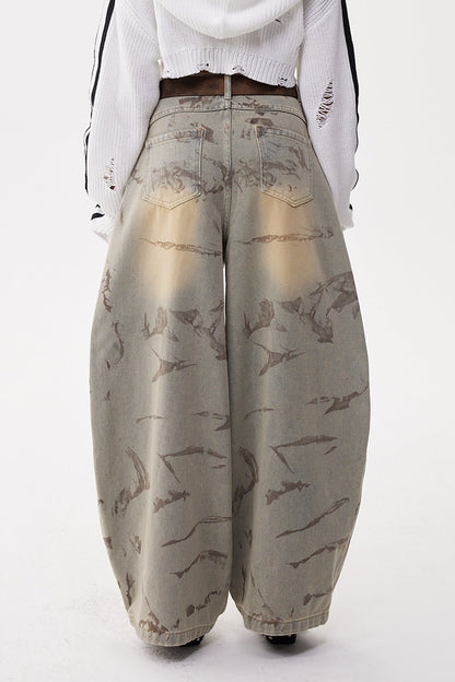 Well Tailored Bag with a Graceful Silhouette
