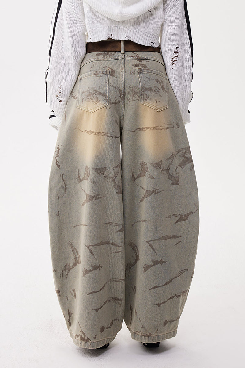 Well Tailored Bag with a Graceful Silhouette