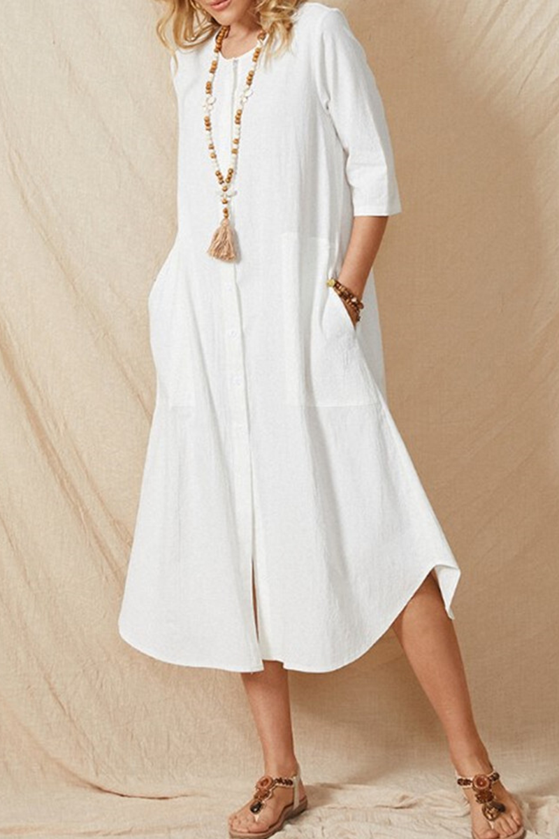 Well Tailored Dress with a Graceful Silhouette