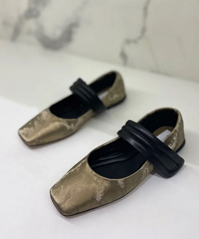 A Vintage Style Shoes with Delicate Timeless Details