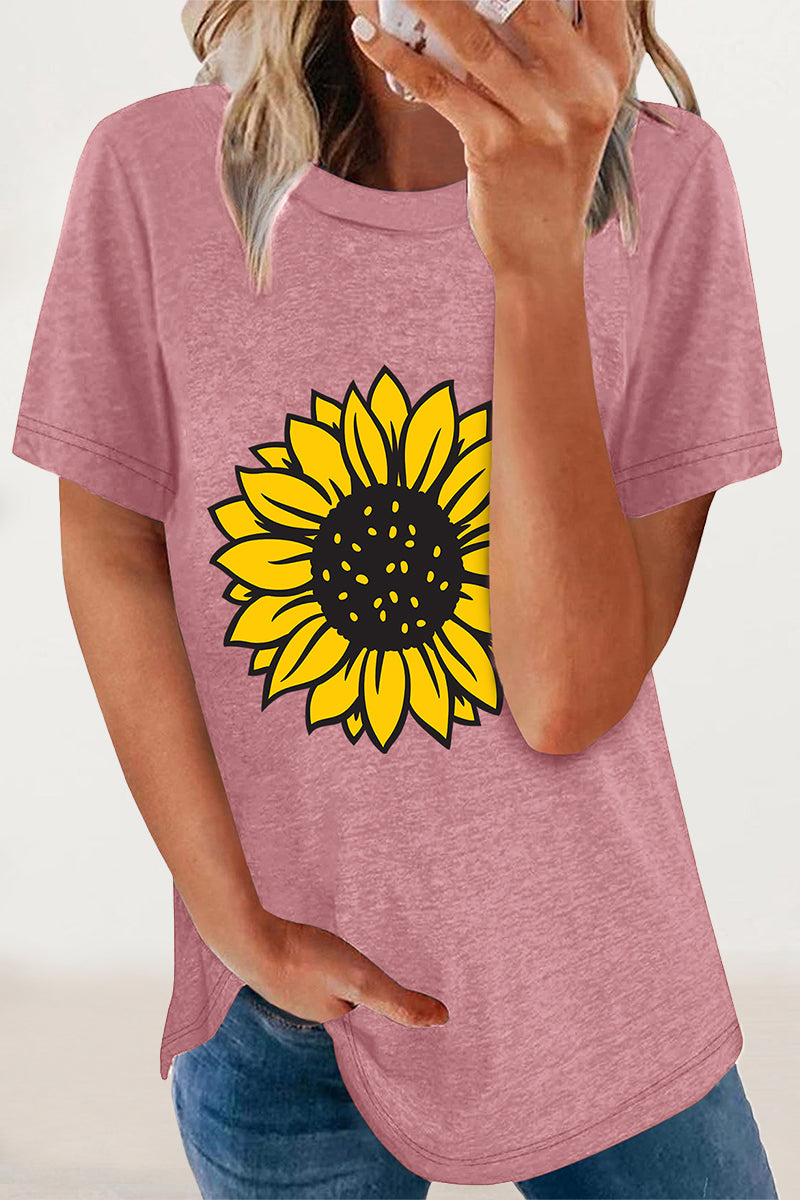 Effortlessly Elegant T-Shirt with a Timeless Design
