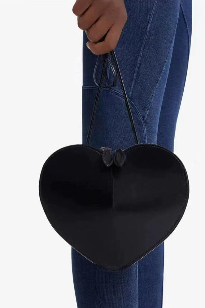Elegantly Styled Bag for Everyday Wear