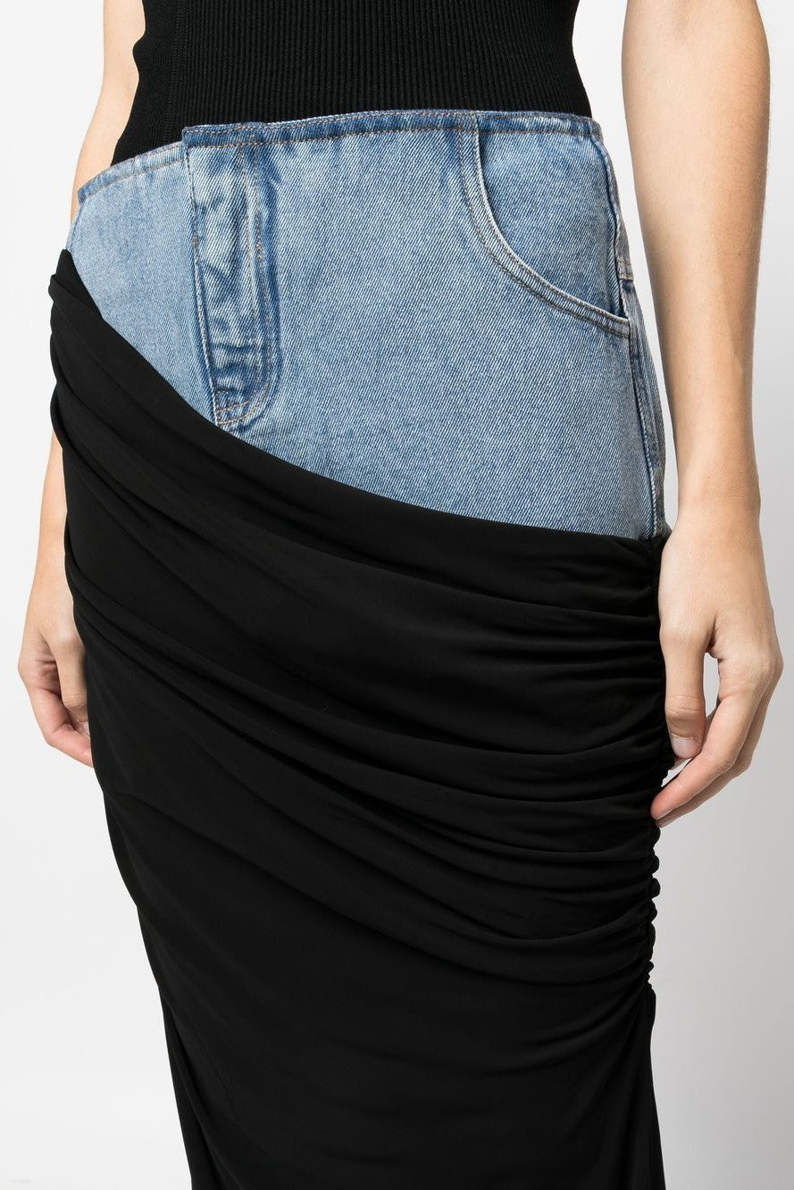 Well Tailored Garment with a Graceful Silhouette