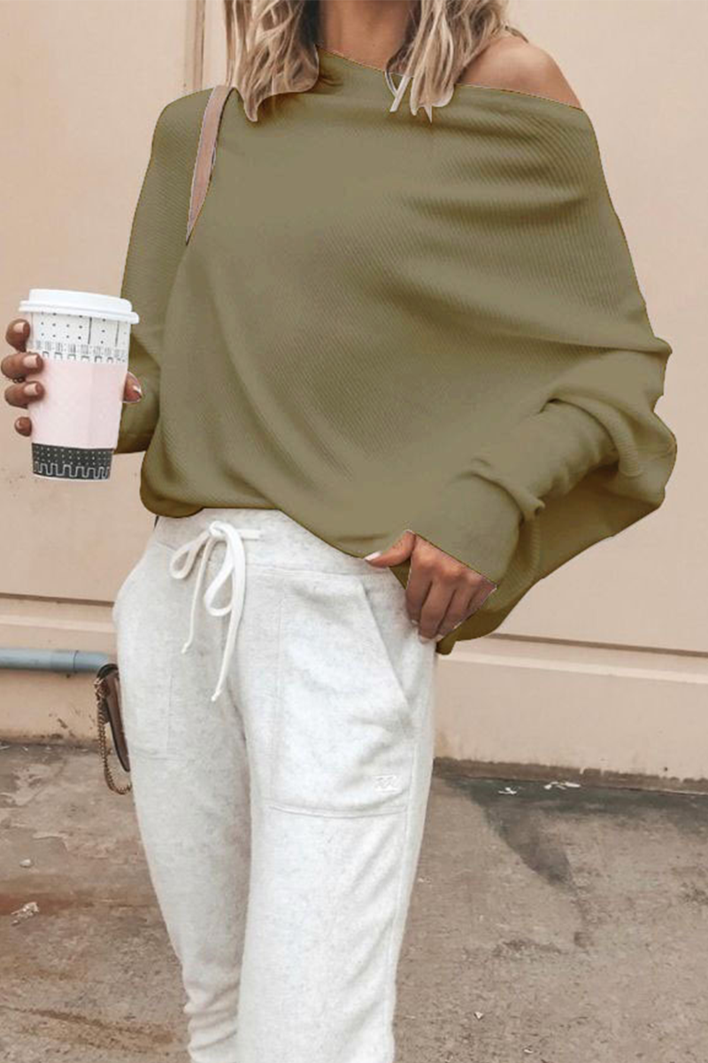 Classic Vintage Top with a Flattering Fit