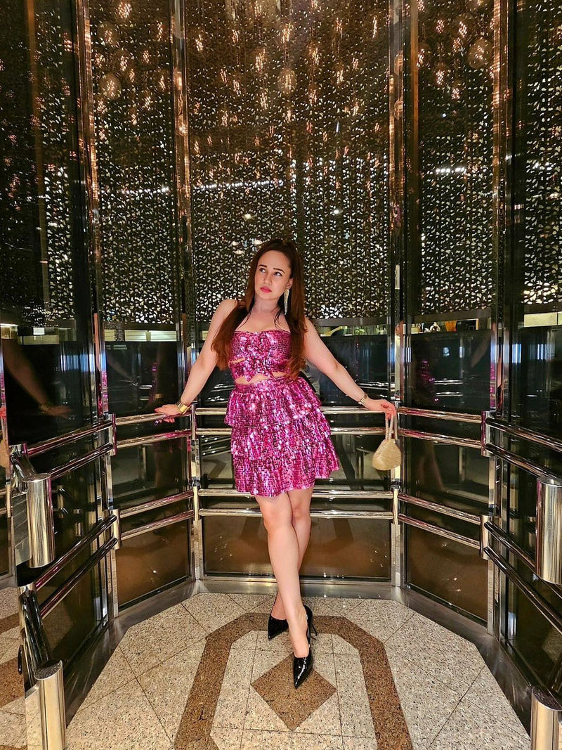 Gracefully Styled Dress for Any Occasion
