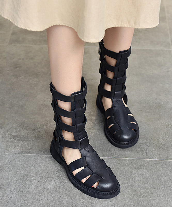 Well Tailored Boots with a Graceful Silhouette