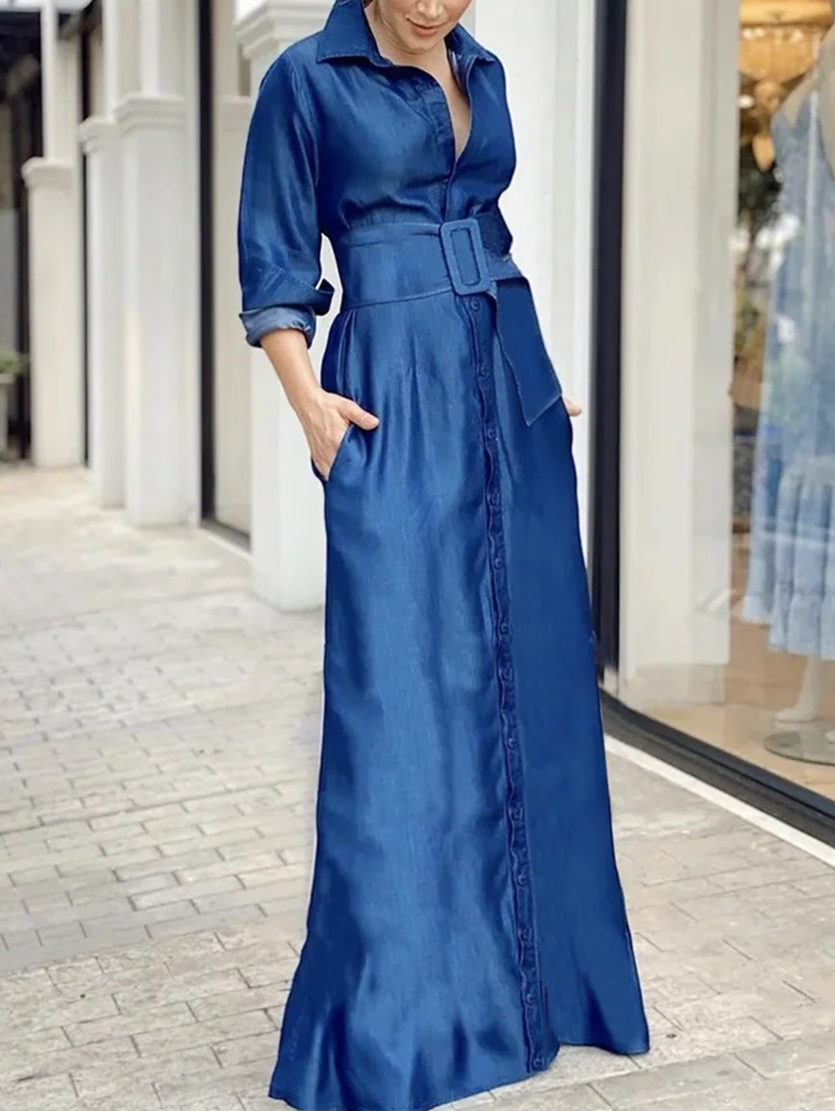 Effortlessly Elegant Dress with a Timeless Design