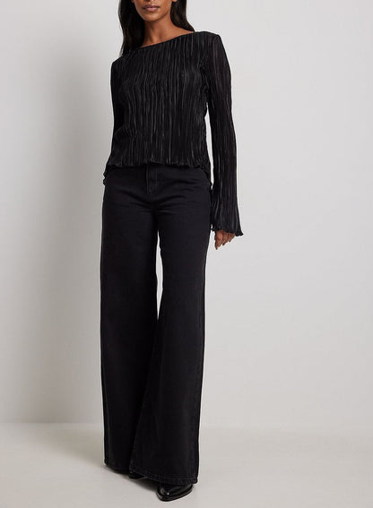 Classic Vintage Top with a Flattering Fit