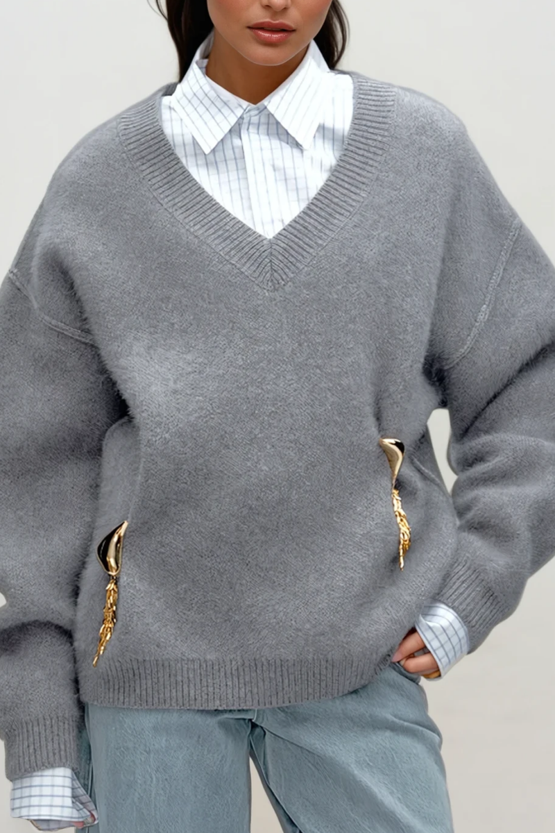 Beautifully Finished Top in a Timeless Design