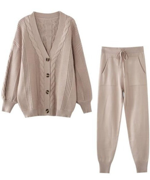 Beautifully Finished Cardigan in a Timeless Design