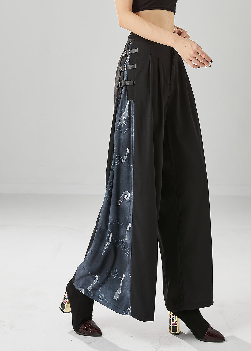 Gracefully Styled Pants for Any Occasion