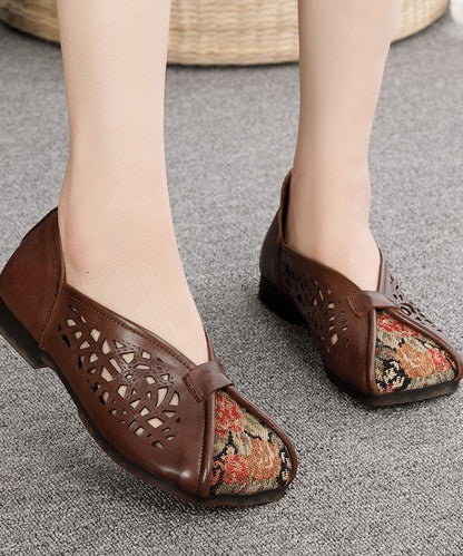 Effortlessly Elegant Shoes with a Timeless Design